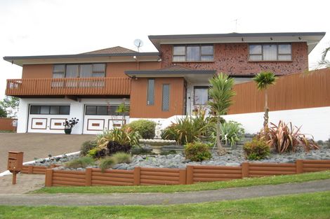 Photo of property in 8 Tremen Place, Pukekohe, 2120