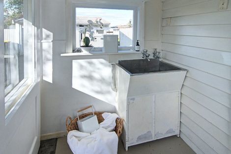 Photo of property in 226 High Street North, Carterton, 5713