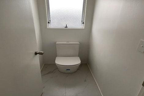 Photo of property in 1/5 Myna Place, Weymouth, Auckland, 2103