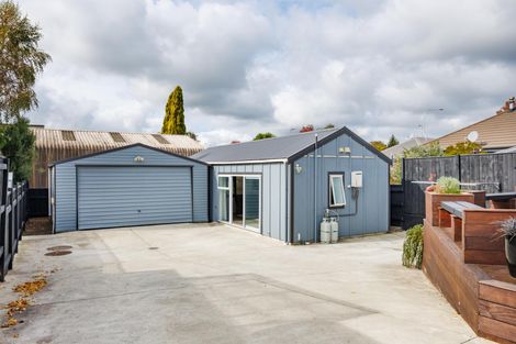Photo of property in 97 Victoria Avenue, Palmerston North, 4410