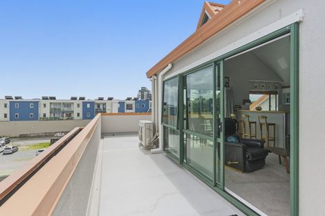 Photo of property in 3b/25 Maclean Street, Paraparaumu Beach, Paraparaumu, 5032