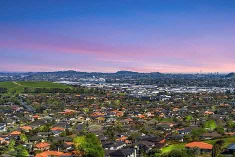 Photo of property in 110 Point View Drive, East Tamaki Heights, Auckland, 2016