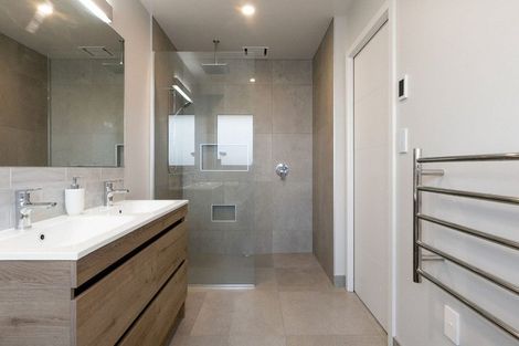 Photo of property in 32 Hugo Shaw Drive, Cambridge, 3434