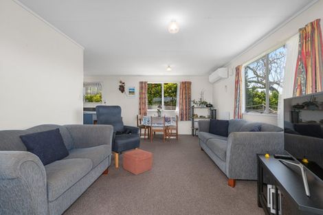 Photo of property in 38 Queen Road, Bellevue, Tauranga, 3110