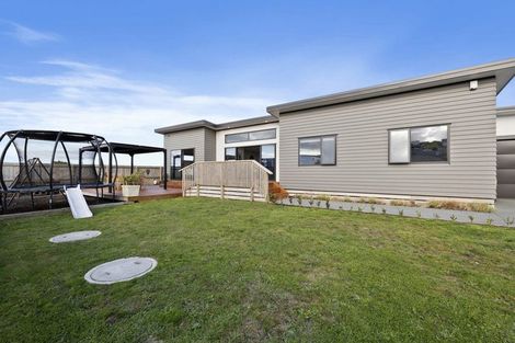 Photo of property in 29 Weka Street, Mangawhai, 0505