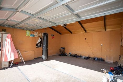 Photo of property in 11 Smith Street, Dannevirke, 4930