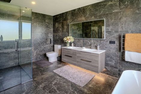 Photo of property in 77 Skudders Beach Road, Kerikeri, 0294