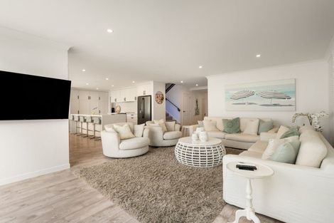 Photo of property in 53 Motiti Road, Papamoa Beach, Papamoa, 3118