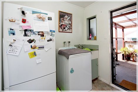 Photo of property in 9 Punga Street, Tangimoana, 4822