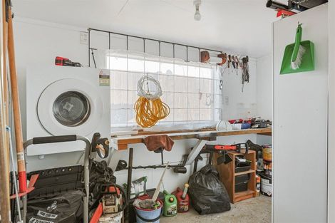 Photo of property in 16 Hunter Street, Westport, 7825