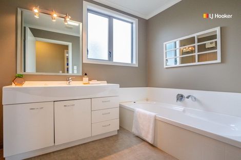 Photo of property in 10 Kayforce Road, Ocean View, Dunedin, 9035