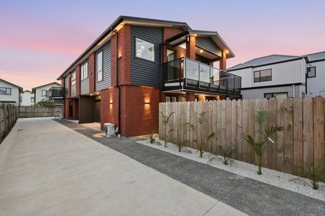 Photo of property in 716a Massey Road, Mangere, Auckland, 2022