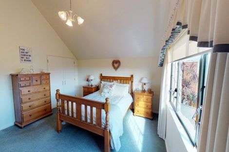 Photo of property in 6 Hillcrest Lane, Levin, 5510