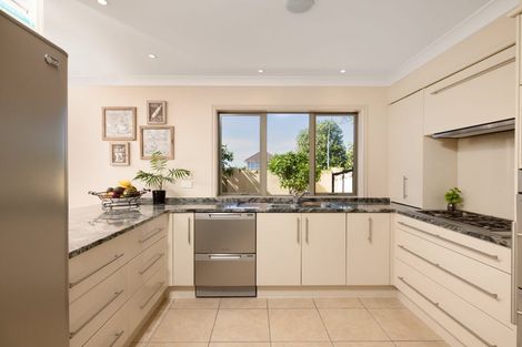 Photo of property in 19 Edgecumbe Road, Tauranga, 3110