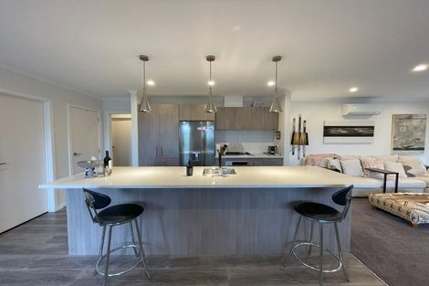 Photo of property in 7 Magdalinos Way, Havelock North, 4130