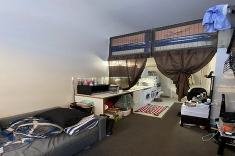 Photo of property in Urbane Apartments, 35/29 Webb Street, Mount Cook, Wellington, 6011