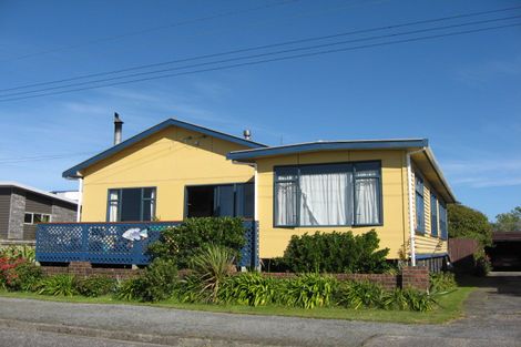 Photo of property in 9 Marine Parade, Carters Beach, Westport, 7825