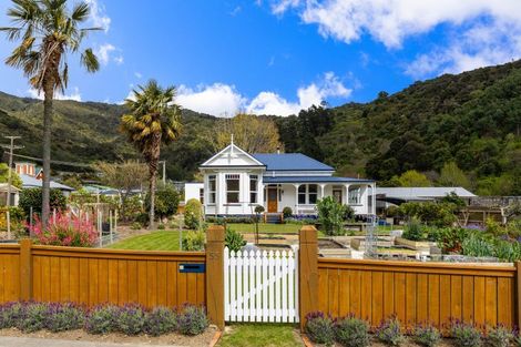 Photo of property in 55 Main Rd Havelock, Havelock, 7100