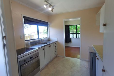 Photo of property in 94 Hutchinsons Road, Bucklands Beach, Auckland, 2014