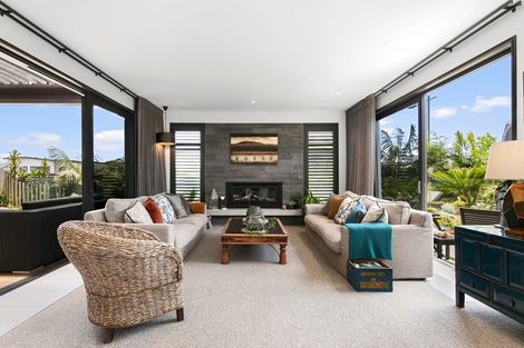 Photo of property in 563 Grenada Street, Papamoa Beach, Papamoa, 3118