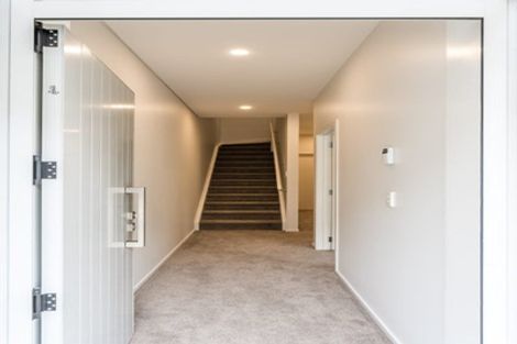 Photo of property in 8 Ceramic Lane, New Lynn, Auckland, 0600