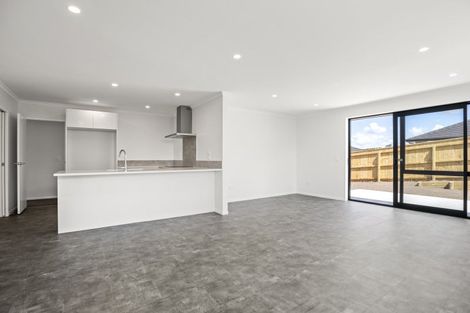 Photo of property in 120 Hitchen Road, Pokeno, 2402