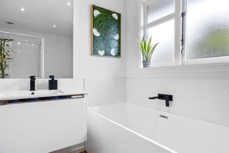 Photo of property in 52 Bourne Crescent, Papanui, Christchurch, 8053