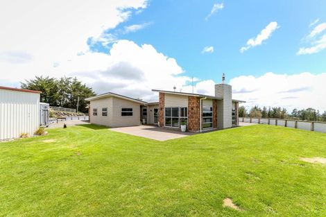Photo of property in 1375 Carrington Road, Hurworth, New Plymouth, 4371