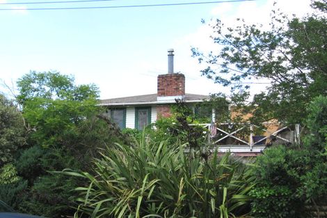 Photo of property in 27 Maui Pomare Street, Blockhouse Bay, Auckland, 0600