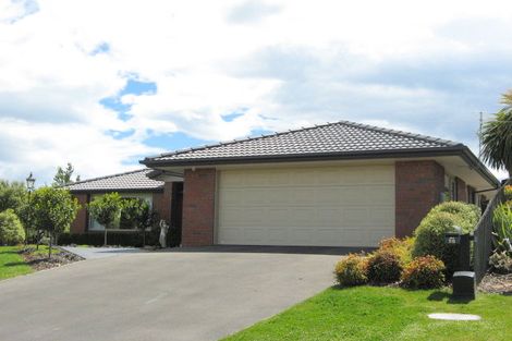 Photo of property in 28 Carmana Gardens, Rangiora, 7400