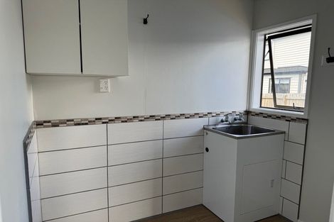 Photo of property in 3 Fiesta Drive, Half Moon Bay, Auckland, 2012