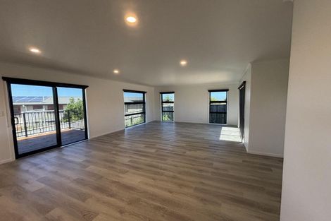 Photo of property in 12 Maxwell Avenue, Papatoetoe, Auckland, 2025