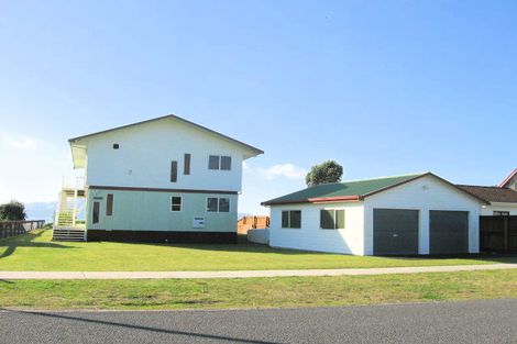 Photo of property in 157 Captain Cook Road, Cooks Beach, Whitianga, 3591