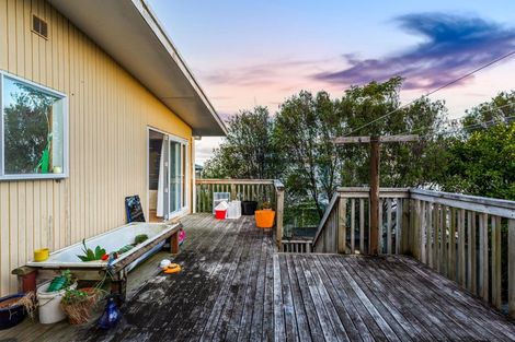 Photo of property in 74 Waimumu Road, Massey, Auckland, 0614