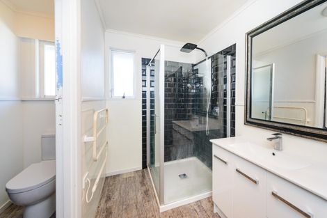 Photo of property in 30 Slacks Road, Awapuni, Palmerston North, 4412