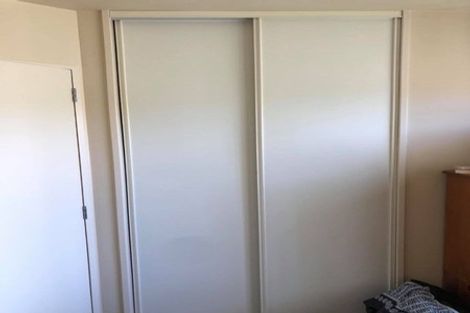 Photo of property in 9 Graham Collins Drive, Windsor Park, Auckland, 0632