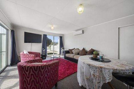 Photo of property in 43 Michael Road, Paraparaumu Beach, Paraparaumu, 5032