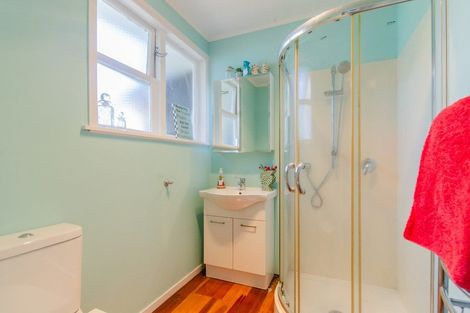 Photo of property in 9 Titoki Avenue, Mangere Bridge, Auckland, 2022