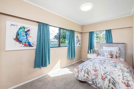 Photo of property in 2/4 Albert Street, Papakura, 2110