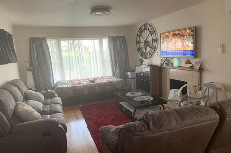 Photo of property in 15 James Street, Glenfield, Auckland, 0629