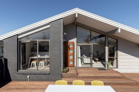 Photo of property in 73a Percy Road, Papamoa Beach, Papamoa, 3118