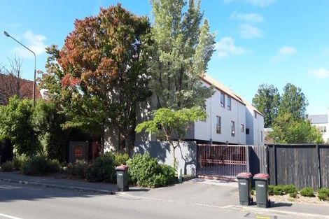 Photo of property in 2/90 Springfield Road, St Albans, Christchurch, 8014