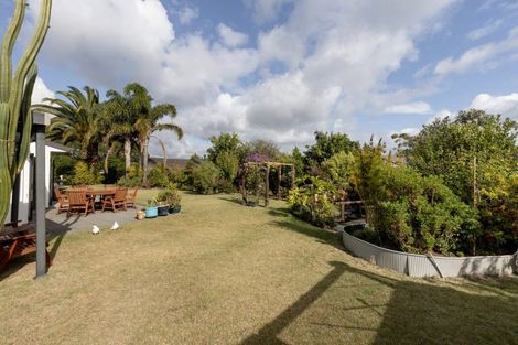 Photo of property in 76 Dalton Drive, Papamoa Beach, Papamoa, 3118