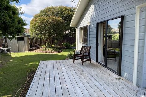 Photo of property in 12 Crampton Court, Orewa, 0931