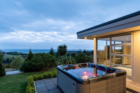 Photo of property in 28 Kayforce Road, Ocean View, Dunedin, 9035