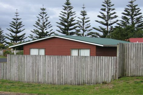 Photo of property in 48 Meiklejohn Way, Omaha, 0986