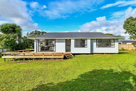 Photo of property in 6 Leaming Place, Clarks Beach, 2122