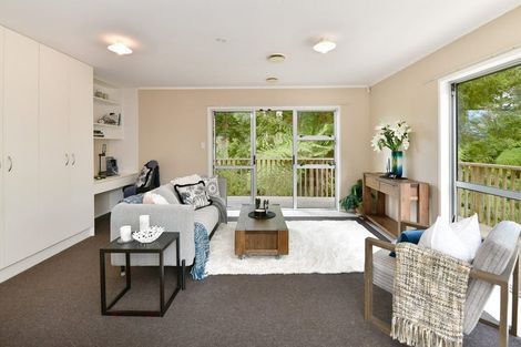 Photo of property in 1/25 Edgware Road, West Harbour, Auckland, 0618