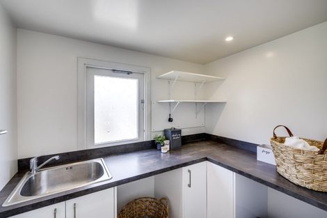 Photo of property in 3 Saint Andrews Road, Havelock North, 4130