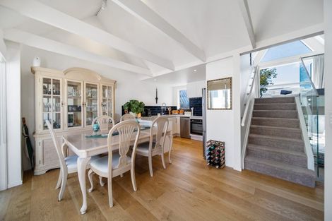 Photo of property in 5/20 Selwyn Road, Cockle Bay, Auckland, 2014